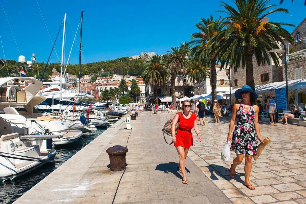 חוואר Hvar Villa Maris מראה חיצוני תמונה